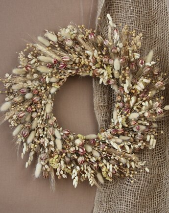 Wianek z suszonych traw i kwiatów, Rondo Kwiatowe