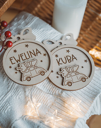 Bombka drewniana samochód świąteczny z imieniem, Decorify