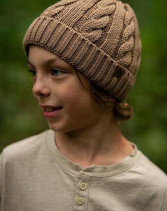 OWIECZKA RWS - wełniana czapka dla dzieci z "warkoczem" karmelowy, KOPYTO