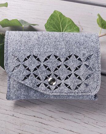 Etui filcowe na karty - szare - ażurowe