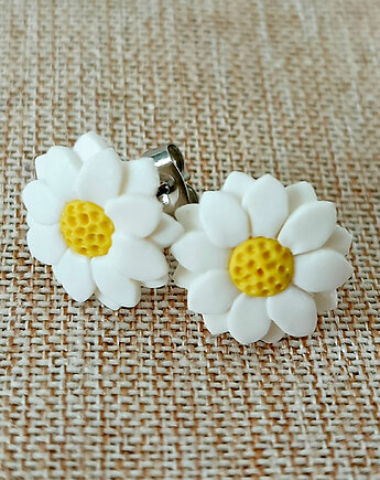 Romantyczne kolczyki stokrotki z modeliny, OMIFIMO