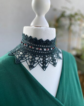 Koronkowy choker jagody w lesie, Księżycowa ćma