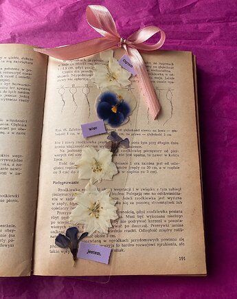 Zakładka do książki z suszonymi kwiatami, Suszony & Co.