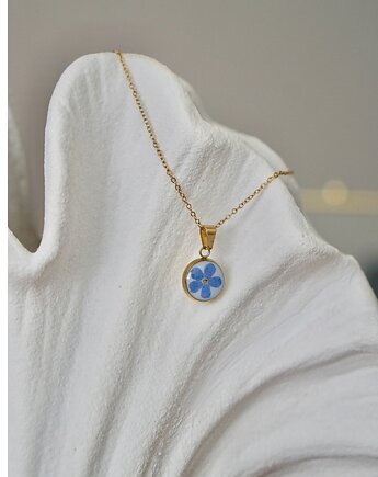 Naszyjnik z niezapominajką na białym tle, ANKO rekodzielo