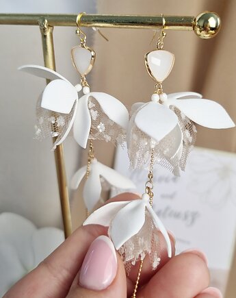 Kolczyki white z tiulem nude/gold z kolekcji Blossom Garden, Moiumi Jewelry