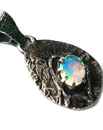 Opal w korze drzewa- wisiorek, Pracownia Neores