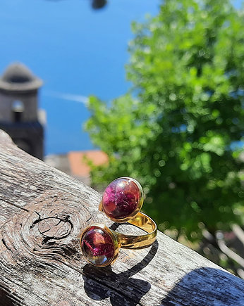 Pierścionek z zatopionymi płatkami róż, Figa handmade accessories