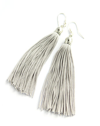 Srebrzyste kolczyki chwosty frędzle, Mosca