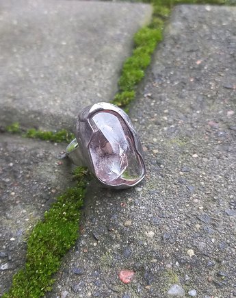 Wiking - pierścionek regulowany, po drugiej stronie lustra