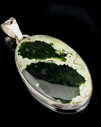 Chalcedon chromowy, Pracownia Neores