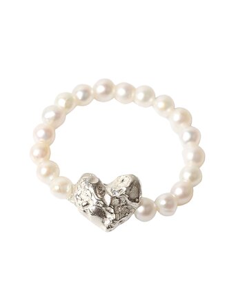 Pierścionek z pereł ze srebrnym serduszkiem, Blooming Stones