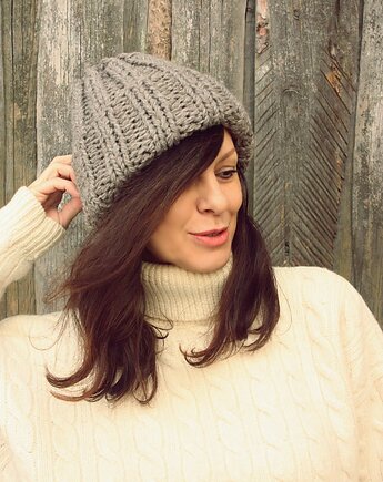 Czapka beanie handmade beż, Mademoiselle Patrini