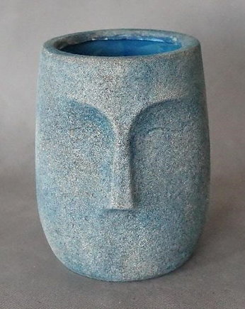 Doniczka osłonka niebieska Face ceramika 15cm, OKAZJE - Prezenty na 18 dla kolegi