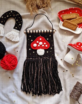 Makatka muchomor, grzybek, Justyna Plecie