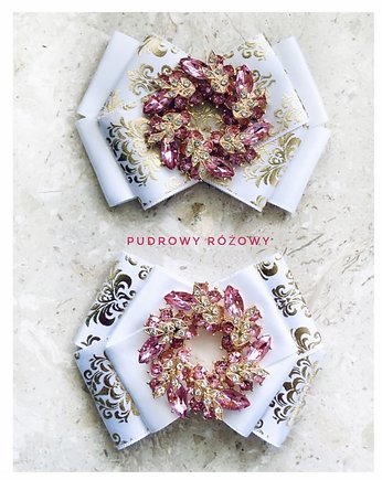 Brosza  z Wieńcem z kwiatów  NEW, Pudrowy Różowy