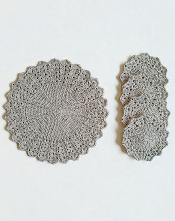 Elegancki komplet serwetek ze złotym lureksem , Malowane Nitki