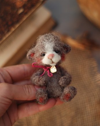 Brązowy Miś, BoboLobo Handicraft