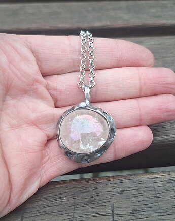 Spękany lód - wisiorek, po drugiej stronie lustra