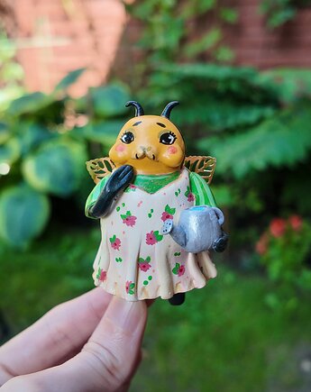 Trzmiel ogrodniczka, Qletta Clay