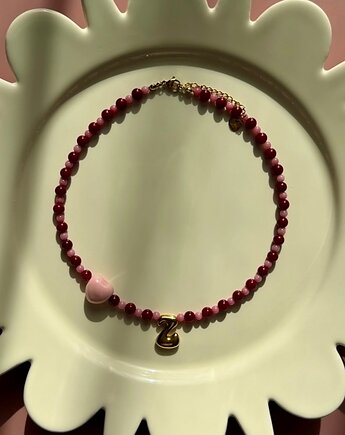 Naszyjnik z dmuchaną literką bordowo różowe kamienie, Juicy Beads