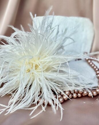 Broszka ze strusich piór ecru Medium, PapillonBYAnn