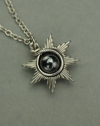 Mały wisiorek słoneczko hematyt wire wrapping słońce, Agata Rozanska