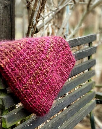 Z amarantem / czapka, agat handmade