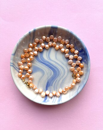 Naszyjnik z Pereł Barokowych, Studio Trele