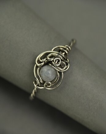 Pierścionek kamień księżycowy wire wrapping, Agata Rozanska