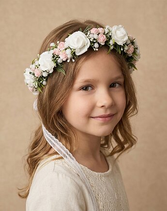 Lola White projektant