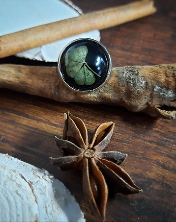 Mały pierścionek z koniczyna, Figa handmade accessories