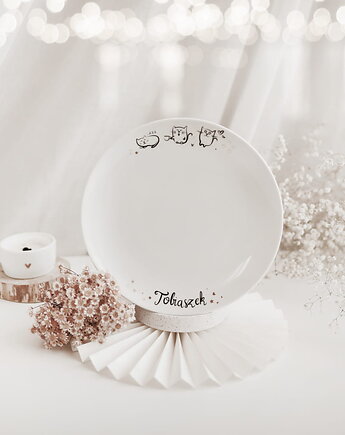 Biały talerz porcelanowy deserowo-śniadaniowy z personalizacją 20 cm - motyw, Nadzwyczajnie