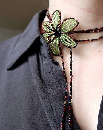 Brązowo-pistacjowa lilia - naszyjnik choker, Hibiscus