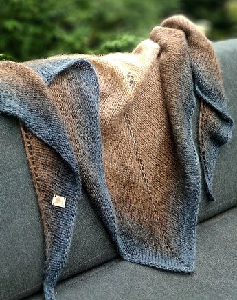 Stalowe chmury / puchata, agat handmade