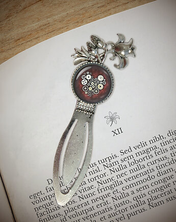Zakładka do książki - Steampunk heart - lilia, yenoo
