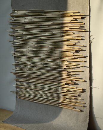 Makatka na ścianę z łodyg miskantu, Rondo Kwiatowe