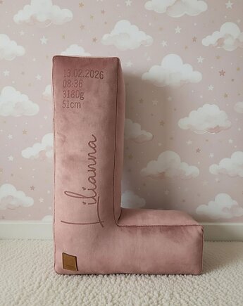 Poduszka metryczka litera, literka velvetowa, inicjały - kolor do wyboru, Mama Otula