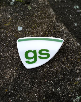 Broszka GS, biżuteria z talerzy