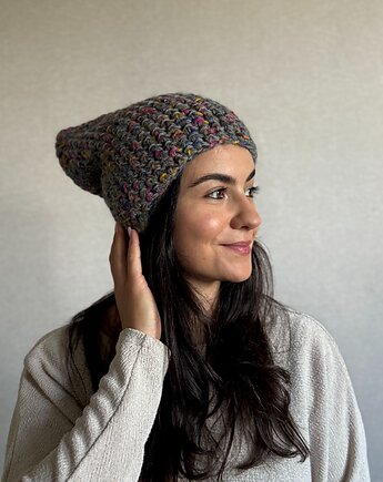 Kolorowa duża czapka beanie z wełną i alpaką, Zasznurowane