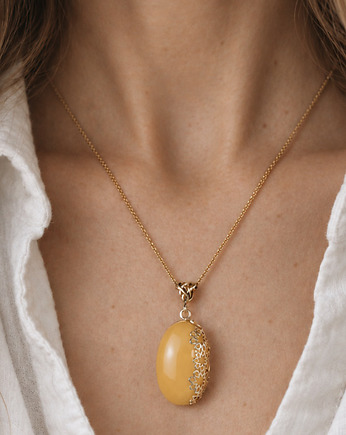 Handmade Owalna Zawieszka z Jasnym Bursztynem, w Złotej Oprawie, Amber Charm
