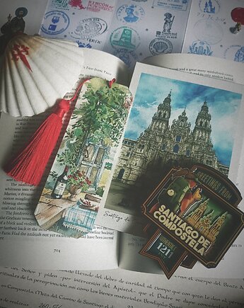 Zakładka do książki, w domu klejone