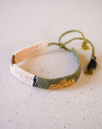 Tkana bransoletka z nici dla miłośników lasu i kolorów ziemi, Słońcem Tkane