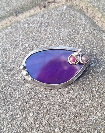 Agat w fiolecie - broszka, po drugiej stronie lustra