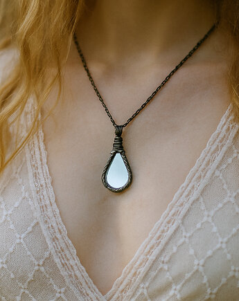 Kropla Lustra, MARIAELA