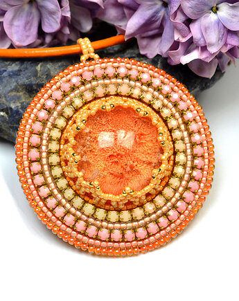 Veran, wisior z żywicą, haft koralikowy, beading, Sol