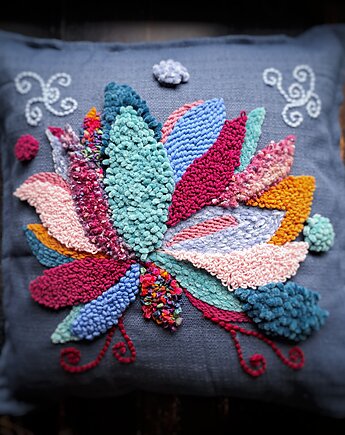 Poduszka na zamowienie- magiczny  kwiat lotosu, PUCHAKI