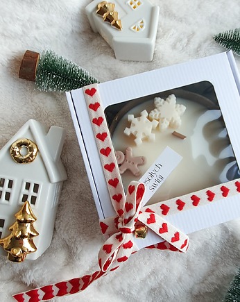 Świąteczna świeca sojowa w łupinie kokosa - gruszka czekolada, Hey details