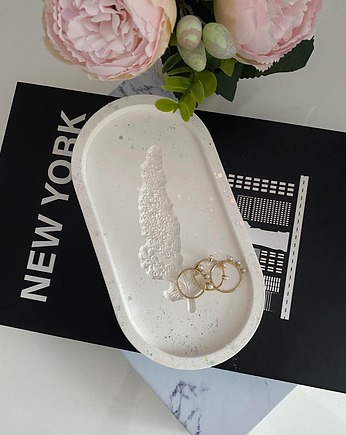 Tłoczona taca na biżuterię, Ms. House Decor