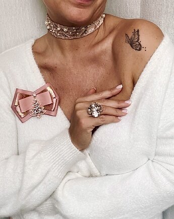 Brosza z Choinką, Pudrowy Różowy