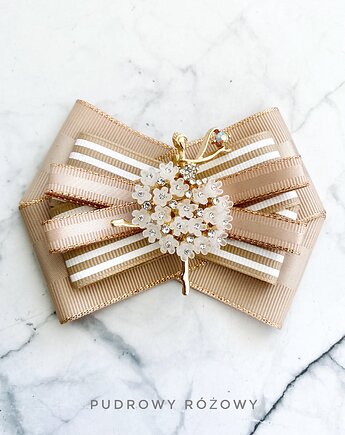 Broszka z   Baletnicą  z kwiatków NOWOŚĆ 1 szt, Pudrowy Różowy